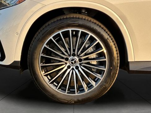 New 2026 Mercedes-Benz GLC 300 image 4