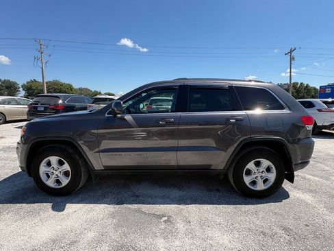 Used 2017 Jeep Grand Cherokee Laredo w/ Quick Order Package 23E AWD/4WD image 13
