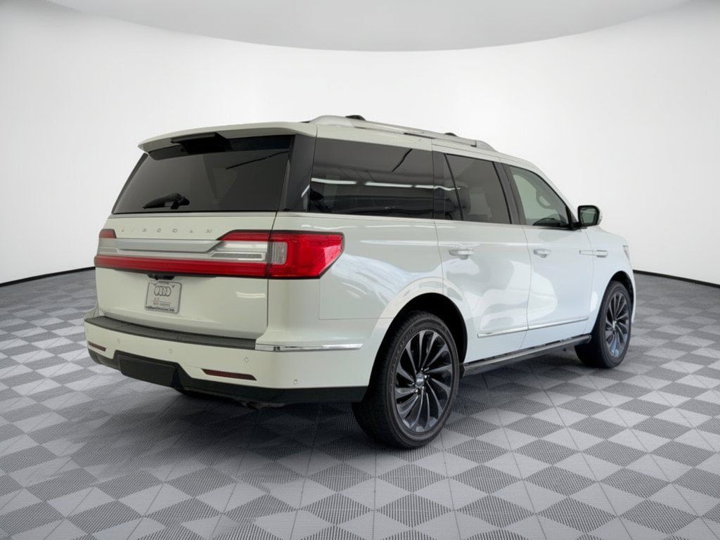 Used 2020 Lincoln Navigator Reserve w/ Equipment Group 208A Reserve AWD/4WD image 9