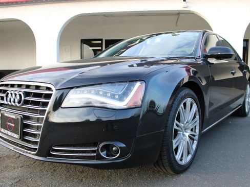 Used 2013 Audi A8 3.0T w/ Driver Assistance Pkg image 7