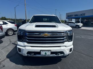 Used 2024 Chevrolet Silverado 2500 High Country w/ High Country Premium Package AWD/4WD video 2