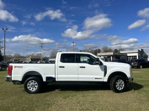 Used 2024 Ford F250 XLT w/ FX4 Off-Road Package image 6