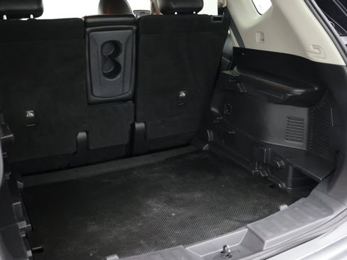 Used 2018 Nissan Rogue SL FWD image 33