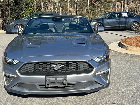 Used 2023 Ford Mustang Premium image 3