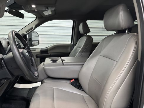 Used 2022 Ford F250 XL w/ Power Equipment Group image 12