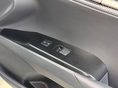 Used 2026 Toyota Camry SE AWD/4WD image 35