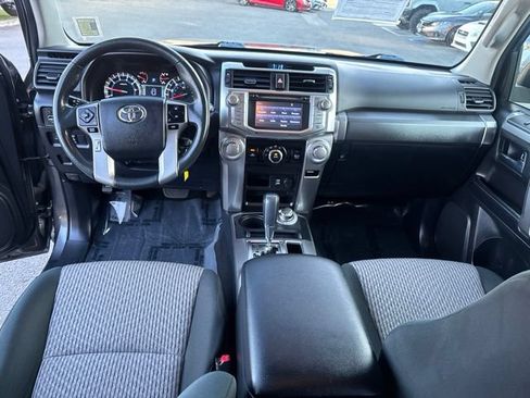 Used 2019 Toyota 4Runner SR5 AWD/4WD image 30