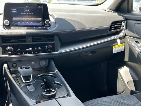 New 2026 Nissan Rogue SV AWD/4WD image 25