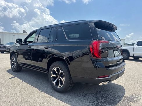 New 2026 GMC Yukon AT4 w/ AT4 Premium Plus Package AWD/4WD image 4