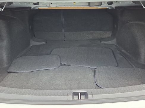 Used 2022 Toyota Corolla LE FWD image 16