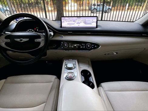 Used 2022 Genesis GV70 2.5T image 15