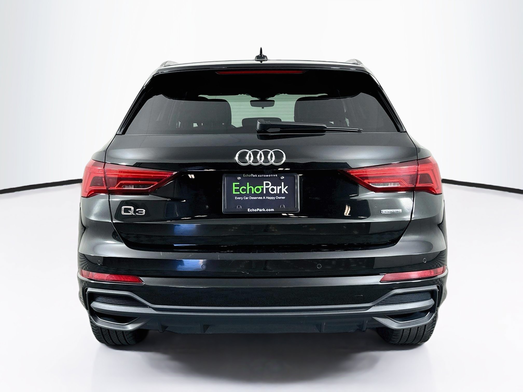 Used 2025 Audi Q3 2.0T Premium AWD/4WD image 7