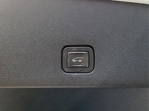Used 2020 Cadillac XT6 Sport AWD/4WD image 32