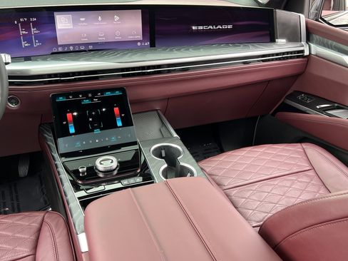 Used 2026 Cadillac Escalade ESV Sport w/ Touring Package image 28