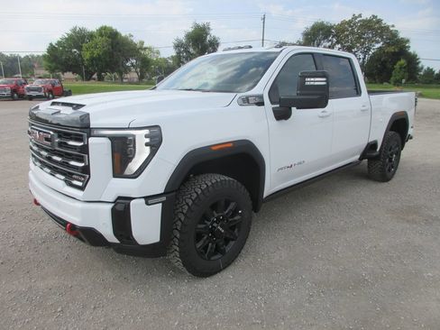 New 2026 GMC Sierra 2500 AT4 w/ AT4 Premium Plus Package AWD/4WD image 11