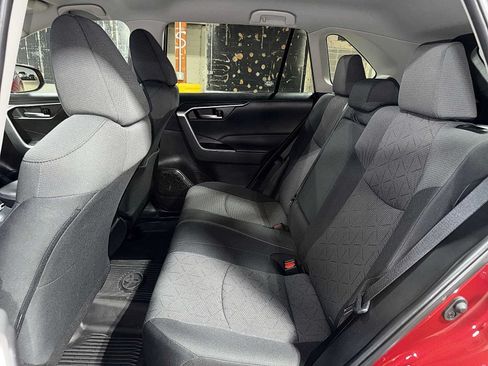 Used 2023 Toyota RAV4 XLE FWD image 17