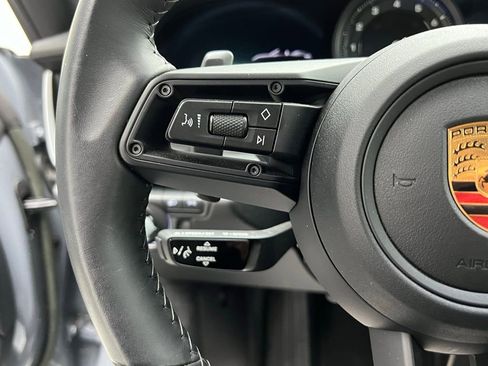 Used 2023 Porsche 911 Carrera image 8