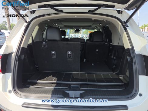 Certified 2025 Honda Pilot Touring image 13