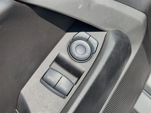 Used 2016 Chevrolet Camaro SS RWD image 9