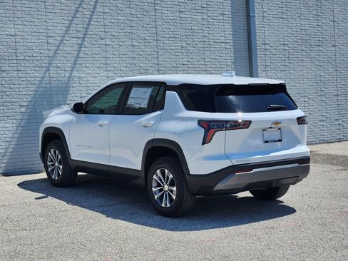 New 2026 Chevrolet Equinox LT FWD image 3