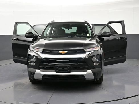 Used 2023 Chevrolet TrailBlazer LT AWD/4WD image 37