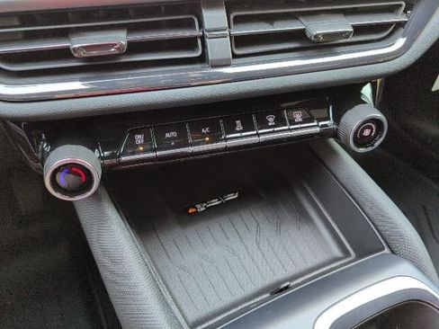 New 2026 Chevrolet Equinox EV RS image 26