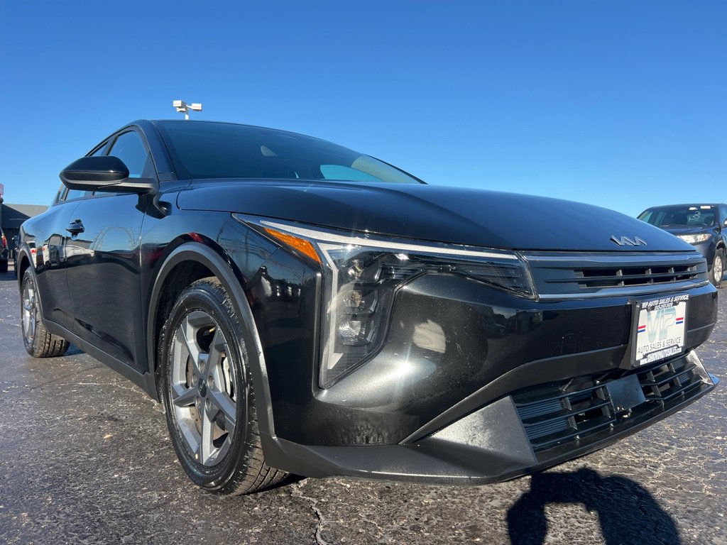 Used 2026 Kia K4 FWD image 1