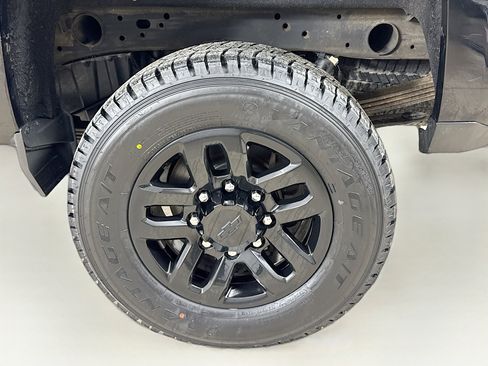 Used 2018 Chevrolet Silverado 2500 LTZ w/ Duramax Plus Package image 32