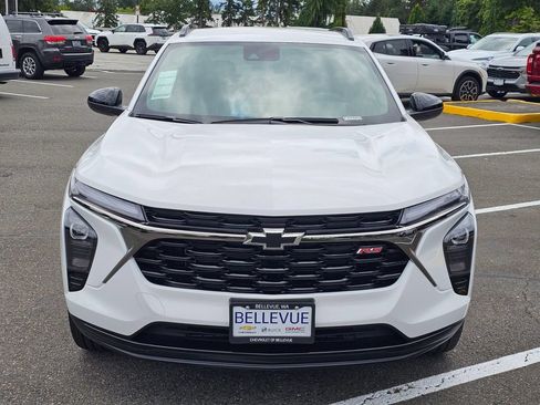 New 2026 Chevrolet Trax RS w/ Driver Confidence Package FWD image 8