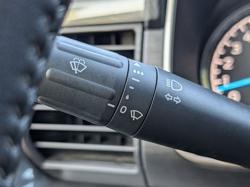 Certified 2022 Ford F150 XLT w/ Equipment Group 302A High image 27