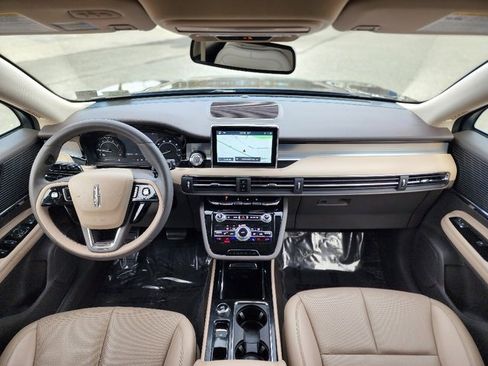 Used 2022 Lincoln Corsair Standard w/ Equipment Group 101A image 30