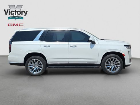 Used 2022 Cadillac Escalade Premium Luxury w/ LPO, Radiant Package RWD image 19