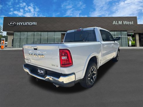 Used 2026 RAM 1500 Laramie AWD/4WD image 5