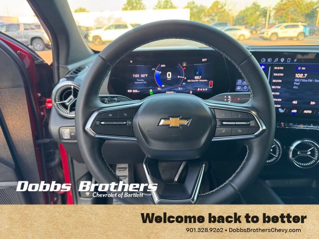 Used 2024 Chevrolet Blazer EV LT AWD/4WD image 17