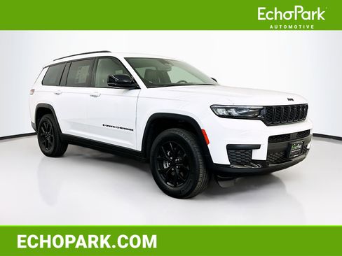 Used 2024 Jeep Grand Cherokee L Laredo image 1