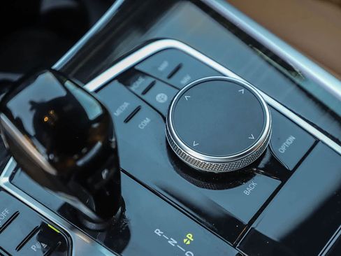 Used 2023 BMW X5 xDrive40i w/ M Sport Package image 22