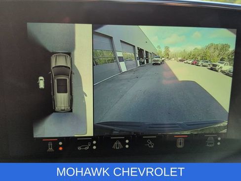 Used 2023 Chevrolet Suburban High Country w/ Advanced Technology Package AWD/4WD image 15