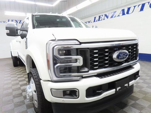 Used 2025 Ford F450 Platinum w/ Platinum Plus Package image 3