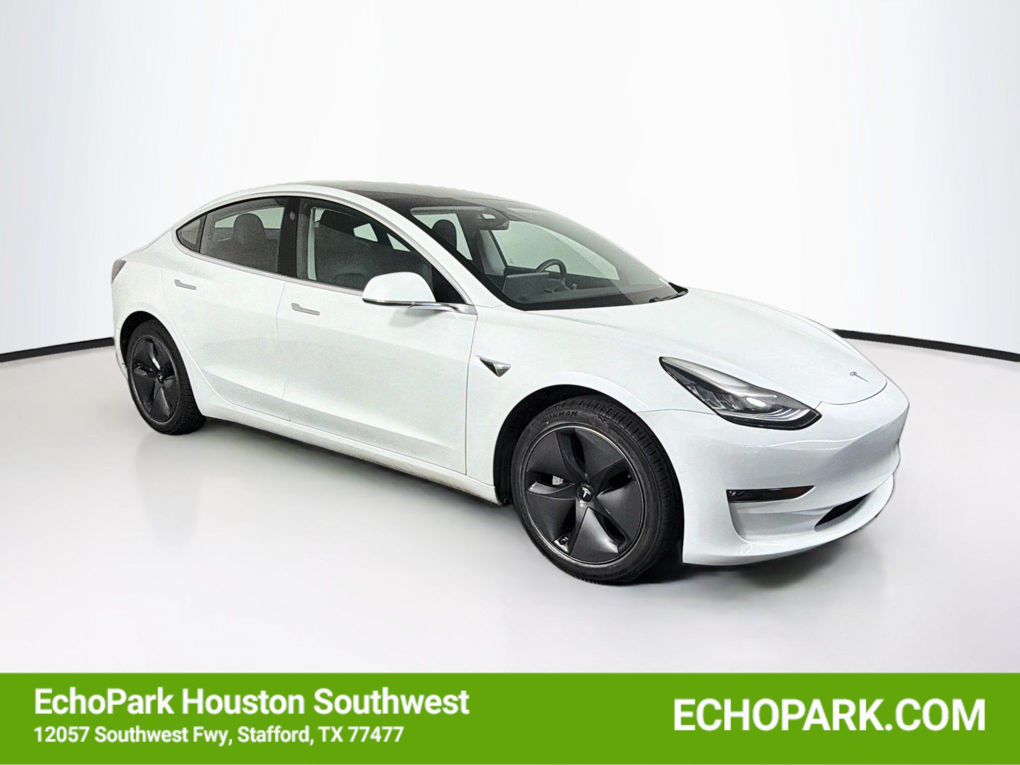 Used 2020 Tesla Model 3 Standard Range Plus RWD image 1
