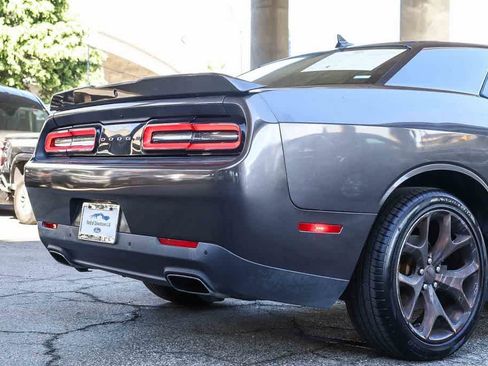 Used 2015 Dodge Challenger SXT Plus image 9