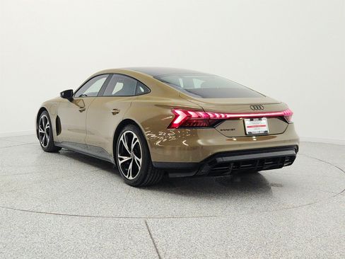 Used 2024 Audi e-tron GT Prestige AWD/4WD image 7
