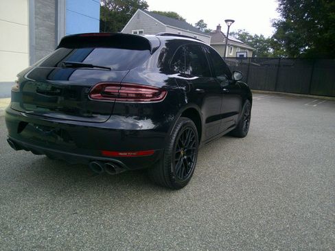 Used 2018 Porsche Macan Turbo image 41