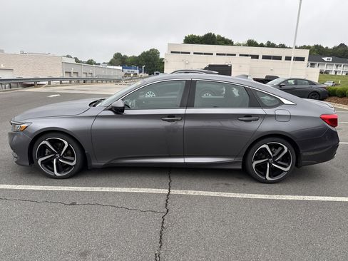 Used 2020 Honda Accord Sport image 8