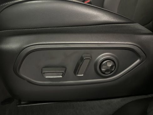 New 2026 Jeep Grand Cherokee L 4WD image 4
