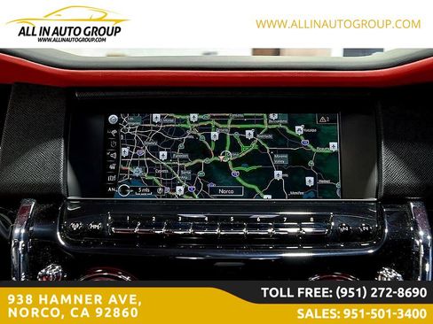 Used 2022 Rolls-Royce Cullinan w/ Dark Exterior Package image 24