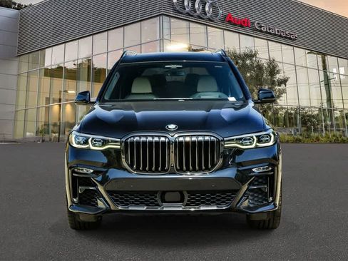 Used 2022 BMW X7 M50i w/ Dynamic Handling Package AWD/4WD image 6