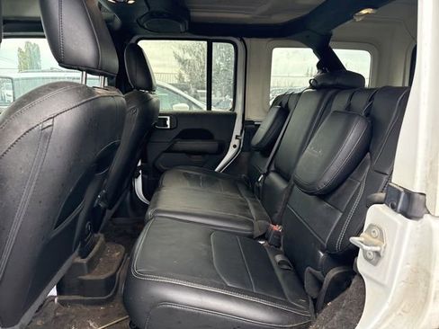 Used 2022 Jeep Wrangler Unlimited Sahara w/ Cold Weather Group image 20