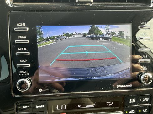 Used 2021 Toyota Prius LE AWD/4WD image 25