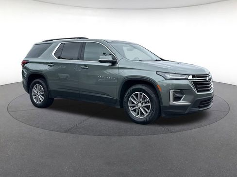 Used 2022 Chevrolet Traverse LT FWD image 8