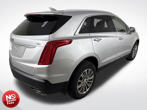 Used 2018 Cadillac XT5 Luxury w/ Driver Awareness Package image 3